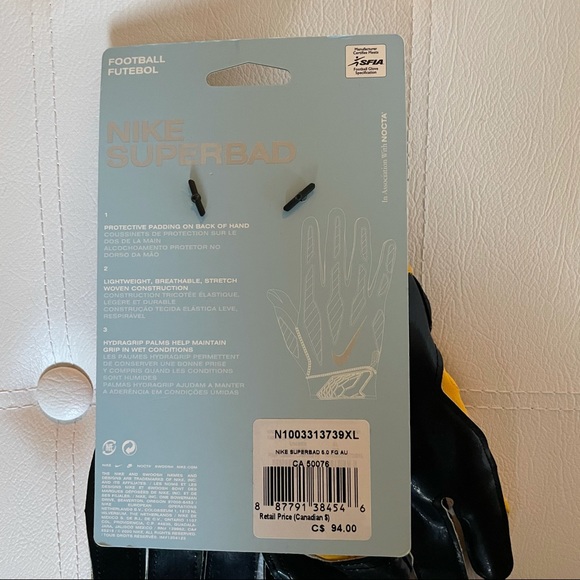 Nike x NOCTA Football Gloves in Yellow - Picture 4 of 4